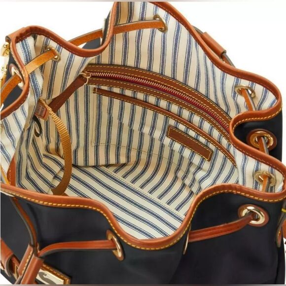 New Dooney & Bourke Nylon Wayfarer Hobo Bag in Black and Brown - Picture 2 of 11